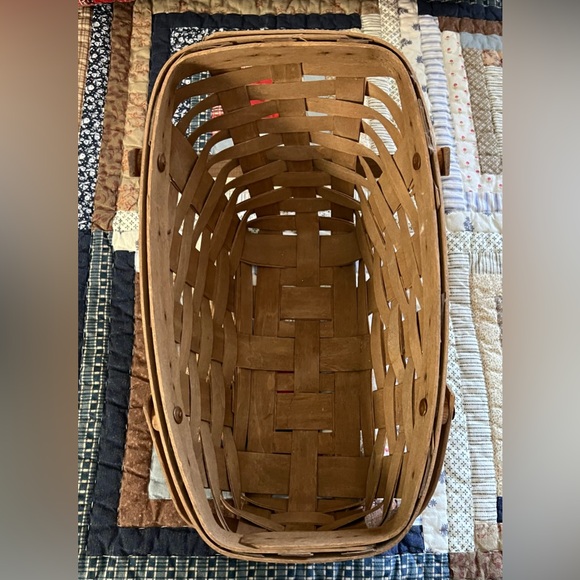 Longaberger Medium Vegetable Basket - Picture 2 of 15